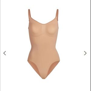 SCULPTING BODYSUIT W. SNAPS